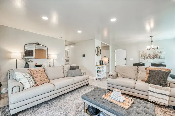 2569 E Los Altos Avenue, Fresno, California 93710