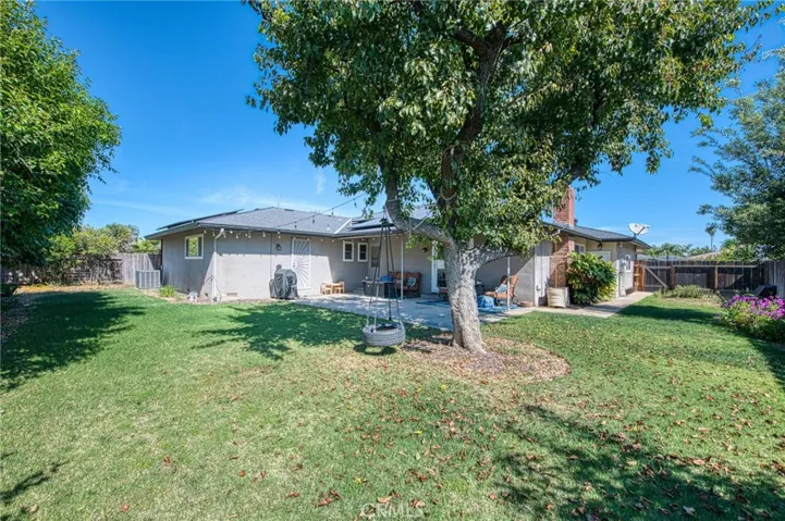 2569 E Los Altos Avenue, Fresno, California 93710