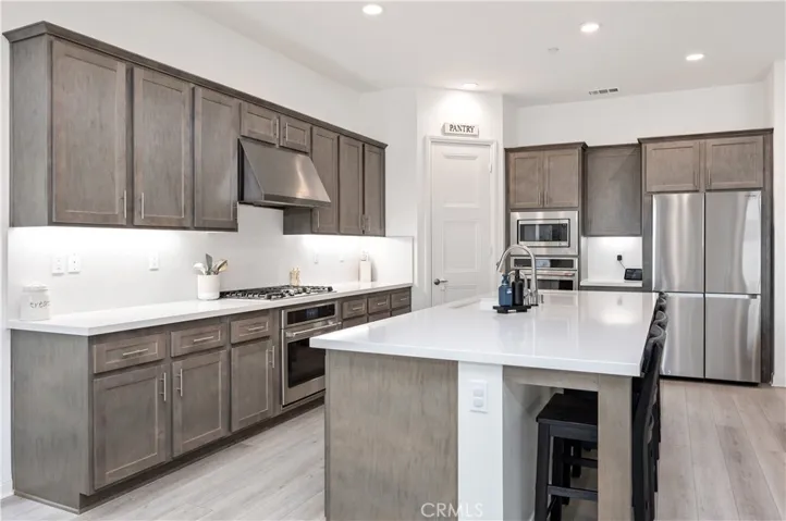 39481 Chamise, Temecula, California 92591