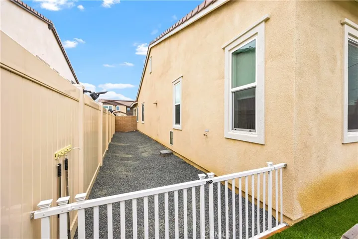 39481 Chamise, Temecula, California 92591