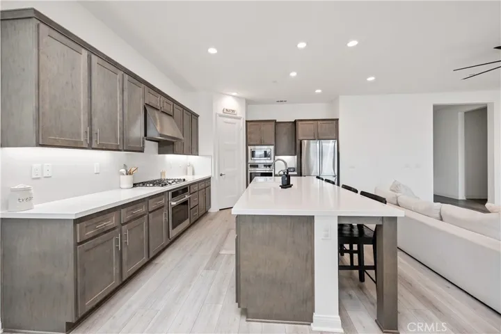 39481 Chamise, Temecula, California 92591