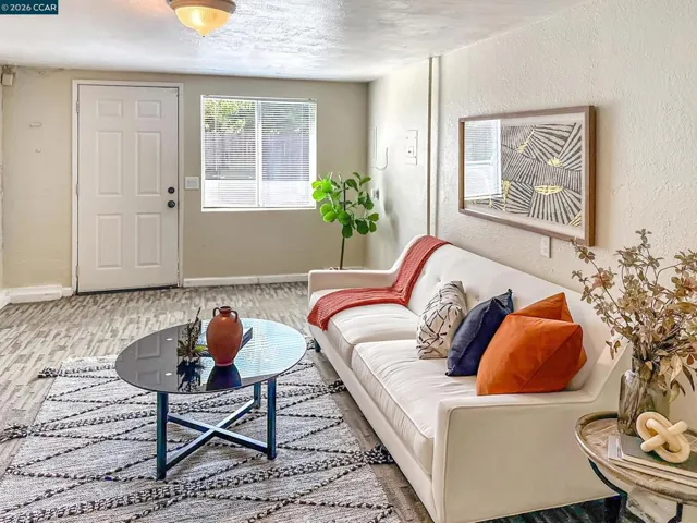 Bonus space downstairs with separate entry