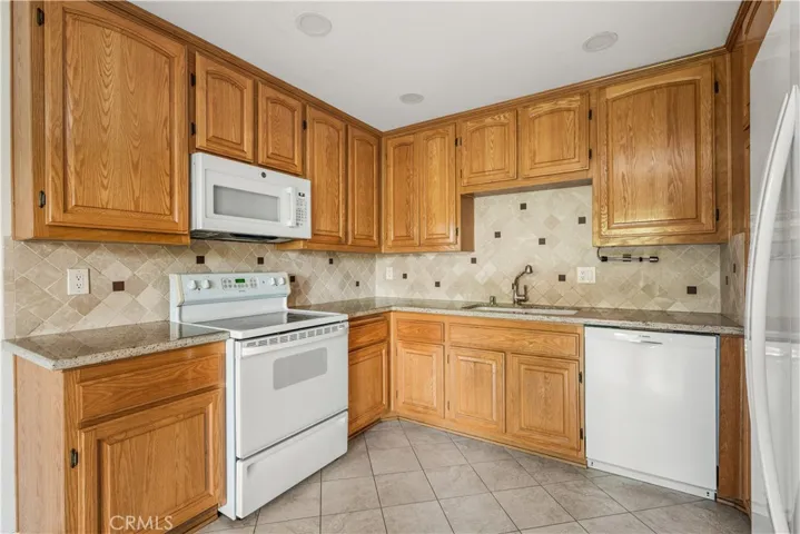 21931 Rimhurst, Lake Forest, California 92630