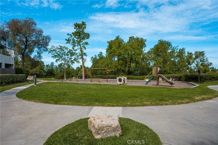 21931 Rimhurst, Lake Forest, California 92630