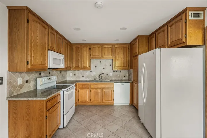 21931 Rimhurst, Lake Forest, California 92630