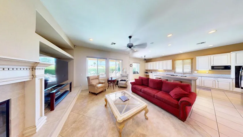 Living room 2 NC