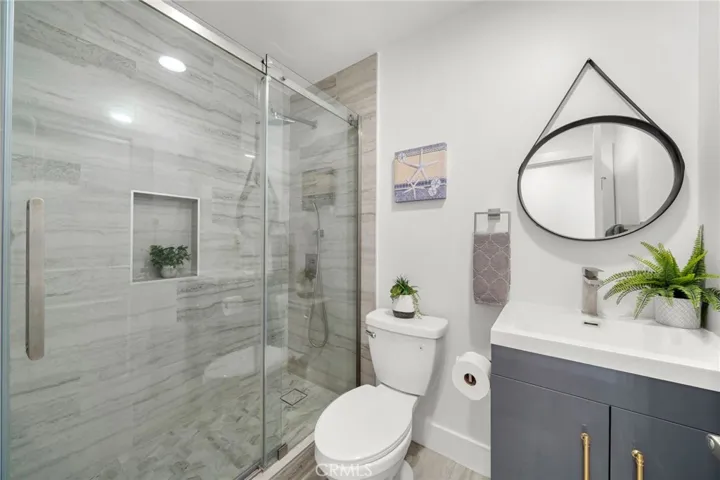 Guest Bathroom 1
