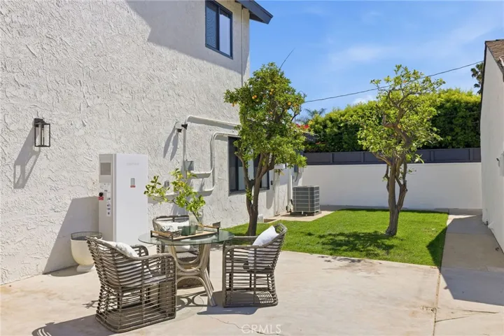 4529 Pepperwood Avenue, Long Beach, California 90808
