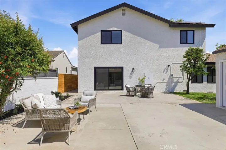 4529 Pepperwood Avenue, Long Beach, California 90808