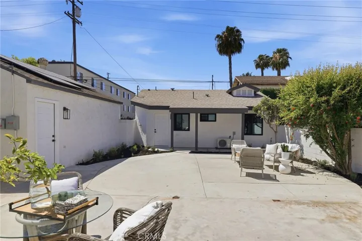 4529 Pepperwood Avenue, Long Beach, California 90808