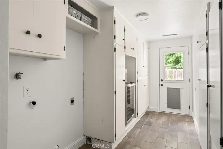 Large laundry/mud room