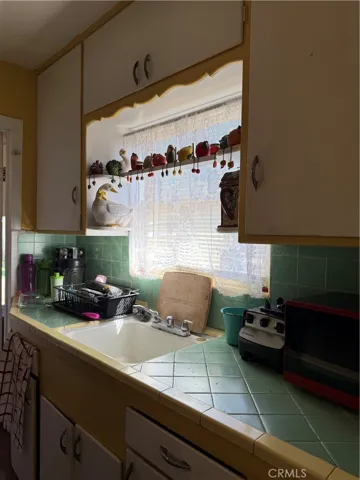 Kitchen-Unit 605