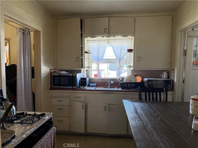 Kitchen Unit 603