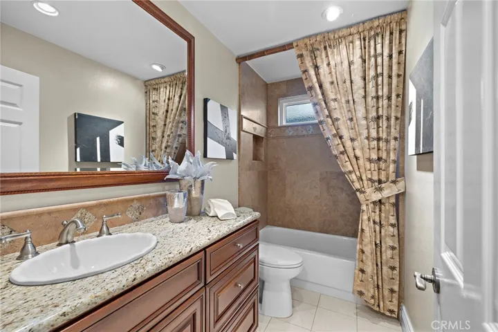Main Floor Full Bathroom
