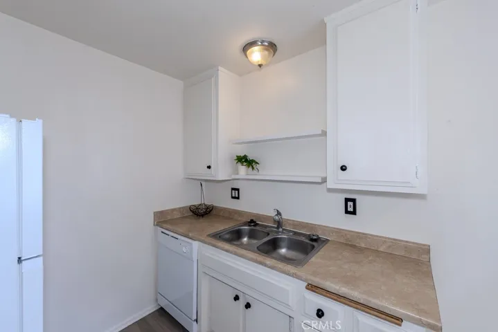 241 Lindero Avenue, Long Beach, California 90803