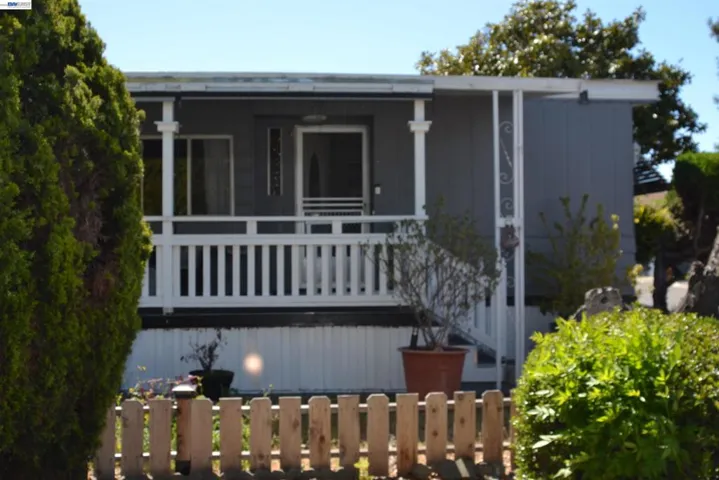 1358 Manuel Drive, Hayward, California 94544