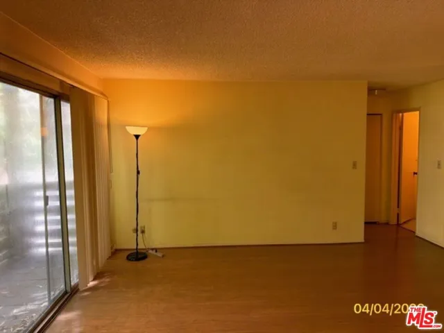 525 S Ardmore Avenue 242, Los Angeles, California 90020 — photo 5