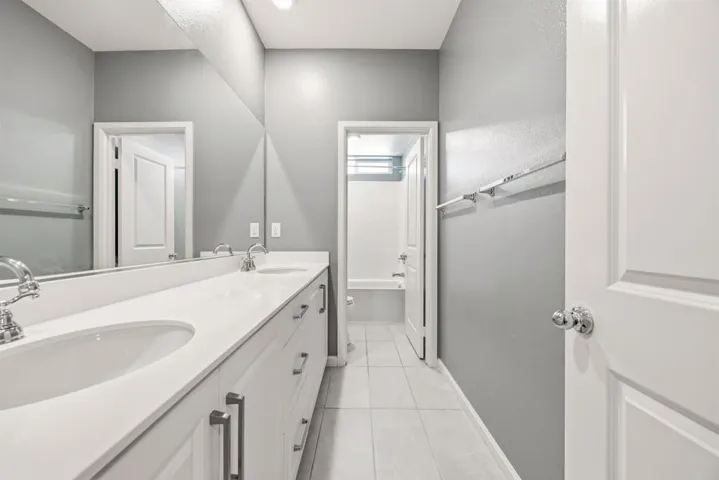 30012 Cabo Del Oeste, Highland, California 92346