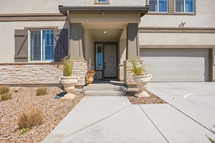 30012 Cabo Del Oeste, Highland, California 92346