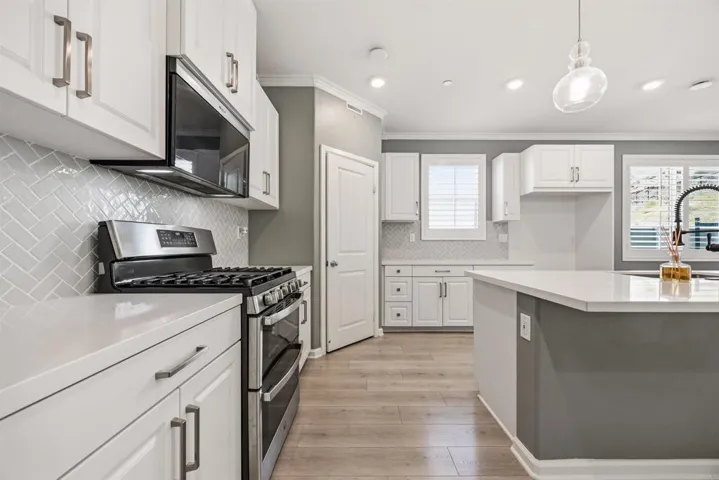 30012 Cabo Del Oeste, Highland, California 92346