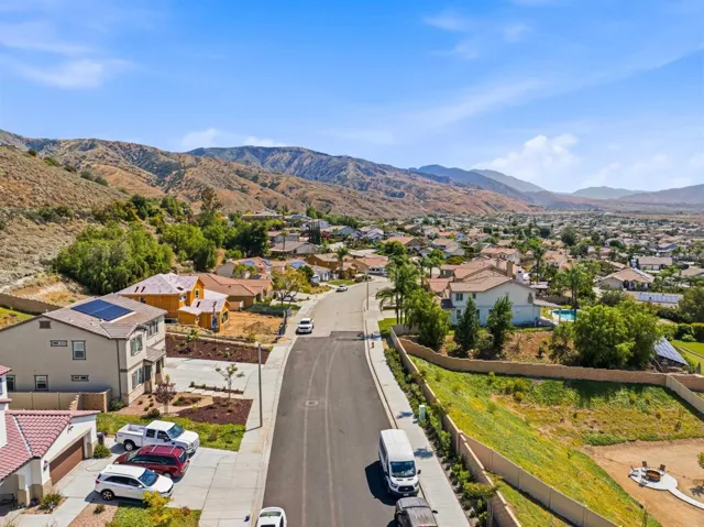 30012 Cabo Del Oeste, Highland, California 92346