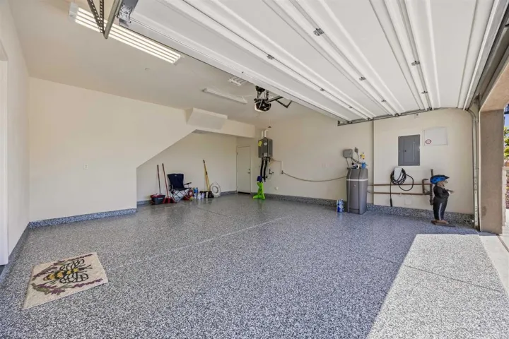 30012 Cabo Del Oeste, Highland, California 92346