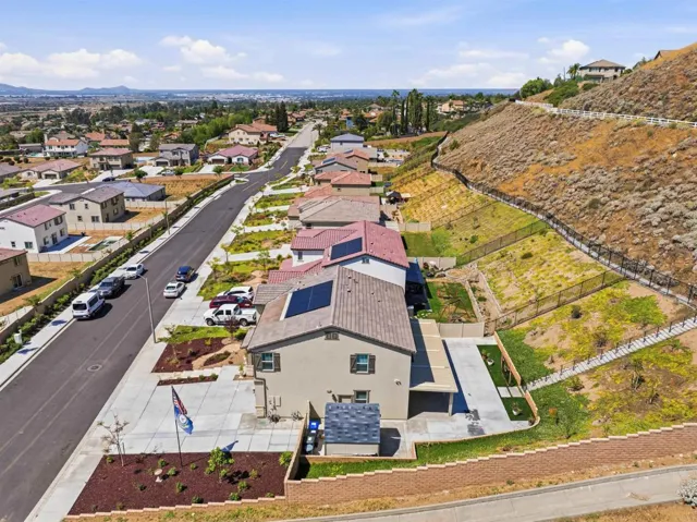 30012 Cabo Del Oeste, Highland, California 92346
