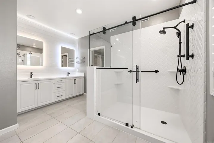 30012 Cabo Del Oeste, Highland, California 92346