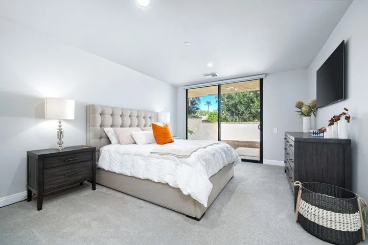 49-web-or-mls-JKColumbia-49