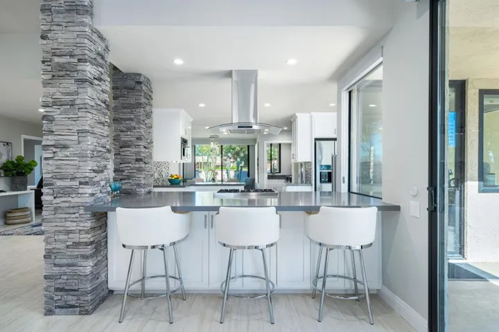 22-web-or-mls-JKColumbia-22