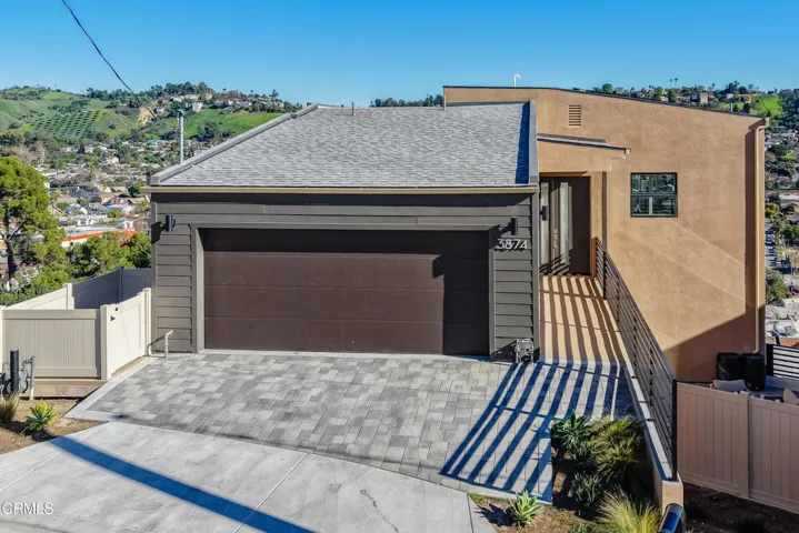 egpimaging_3874WPointDrive_001_FLEXMLS