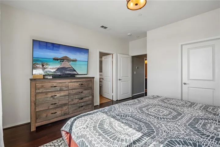 12041 Stanley Park Court, Hawthorne, California 90250