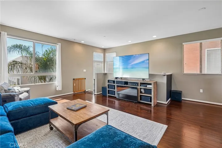 12041 Stanley Park Court, Hawthorne, California 90250