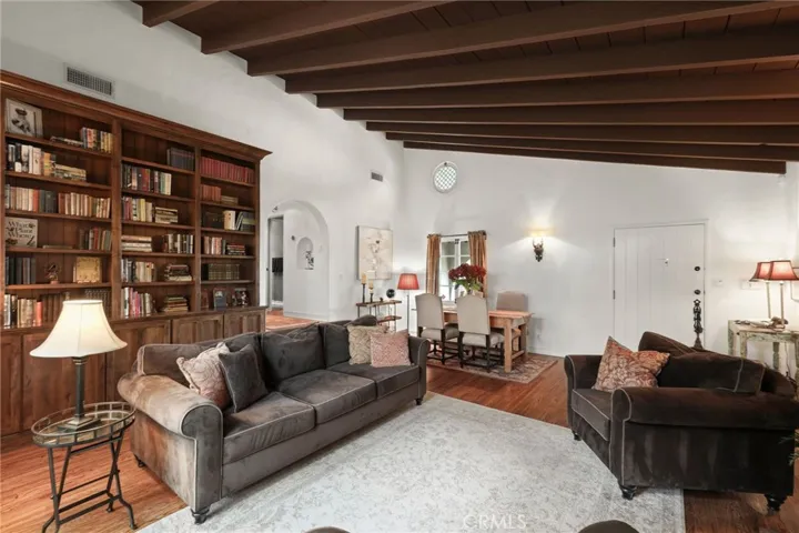 6812 Treasure Trail, Los Angeles, California 90068