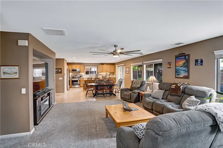 45015 Bronze Star, Lake Elsinore, California 92532