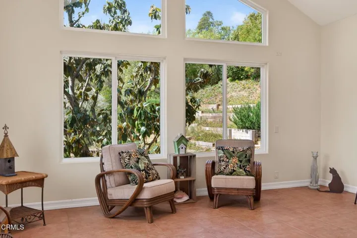 32-web-or-mls-Upmarketmedia_701Mon-115