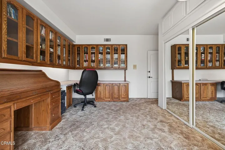 56-web-or-mls-Upmarketmedia_701Mon-190