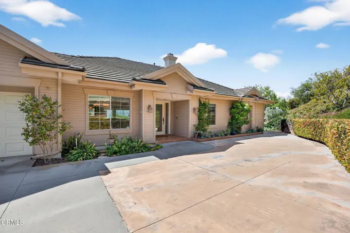 1-web-or-mls-Upmarketmedia_701Mon-004