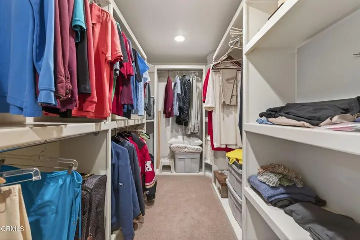 43-web-or-mls-Upmarketmedia_701Mon-151