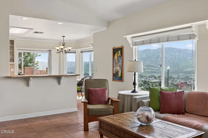 26-web-or-mls-Upmarketmedia_701Mon-097