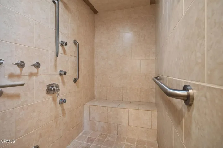 40-web-or-mls-Upmarketmedia_701Mon-142