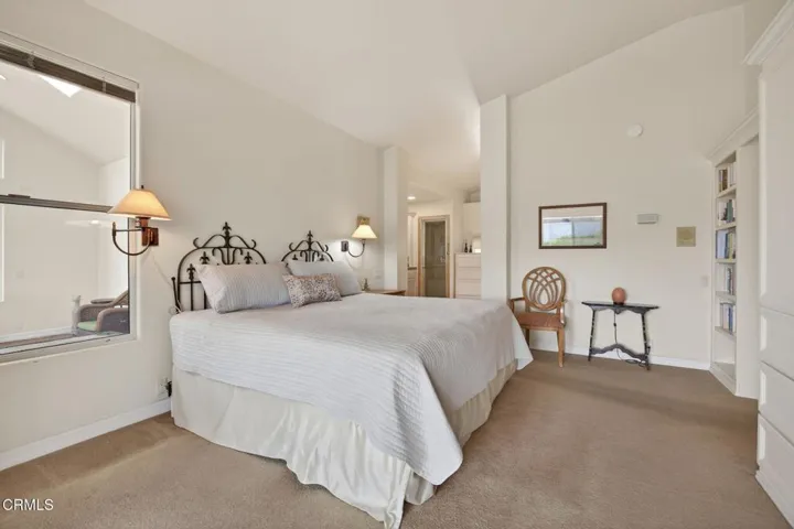 36-web-or-mls-Upmarketmedia_701Mon-130