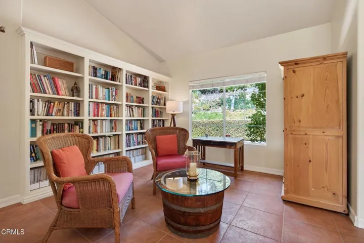 8-web-or-mls-Upmarketmedia_701Mon-029