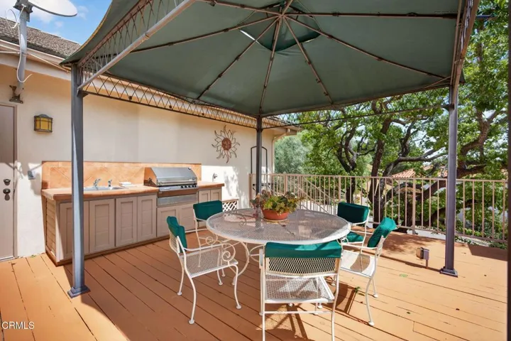 62-web-or-mls-Upmarketmedia_701Mon-076