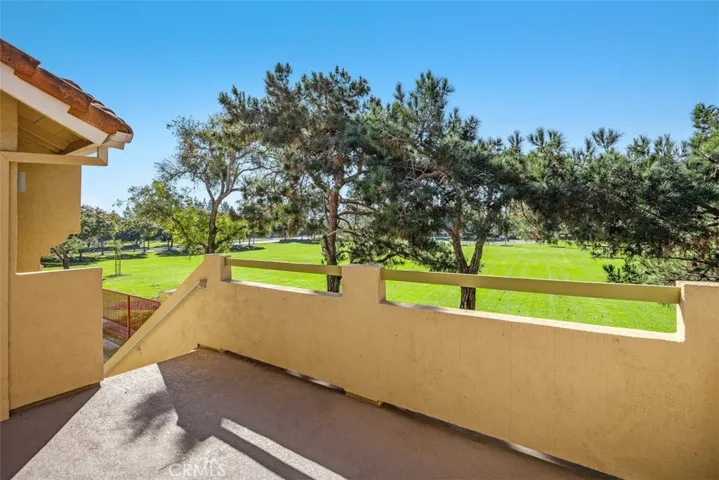 Welcome to 89 Alberti Aisle, with VIEWS of the park.  These are REAL =)