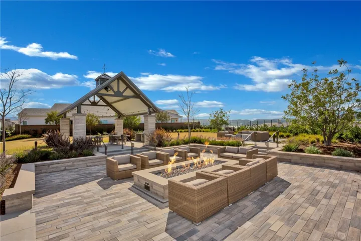 752 Sunrise Road, Rancho Mission Viejo, California 92694