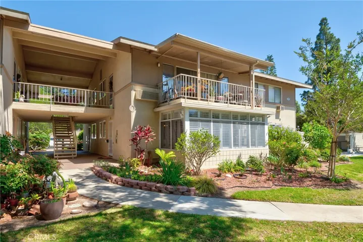 173 Avenida Majorca D, Laguna Woods, California 92637