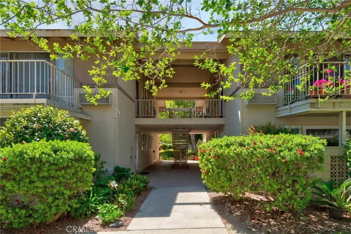 173 Avenida Majorca D, Laguna Woods, California 92637