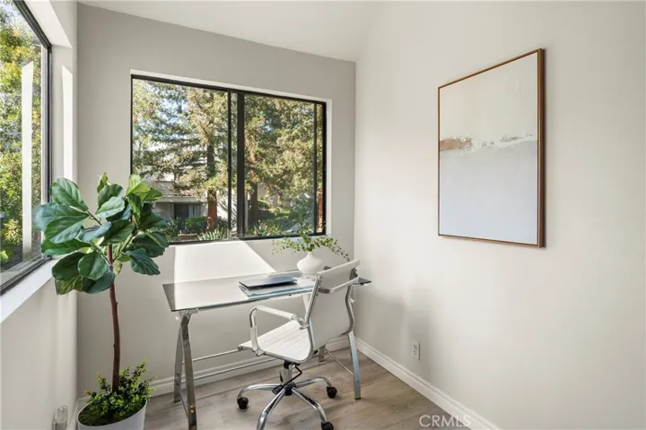 152 N Singingwood, Orange, California 92869