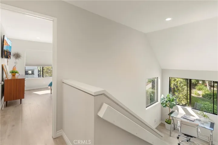 152 N Singingwood, Orange, California 92869